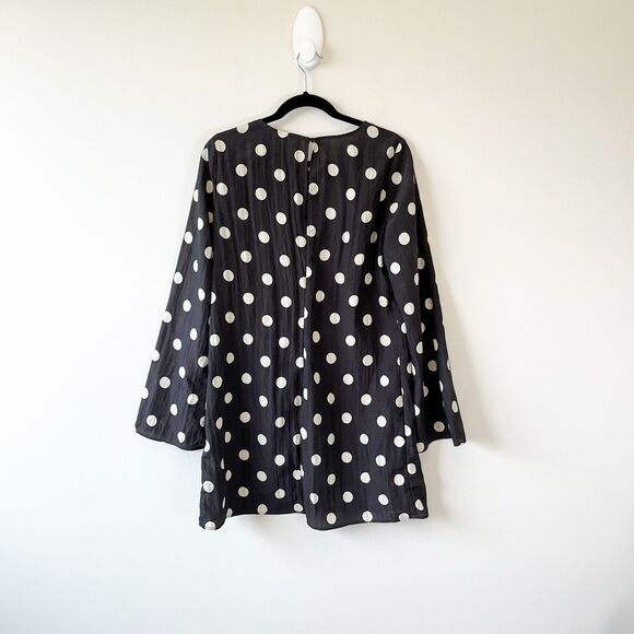 H&M Crinkled Polka Dot Mini Dress Black and White Retro Chic Size Medium NWT’s - Picture 3 of 9